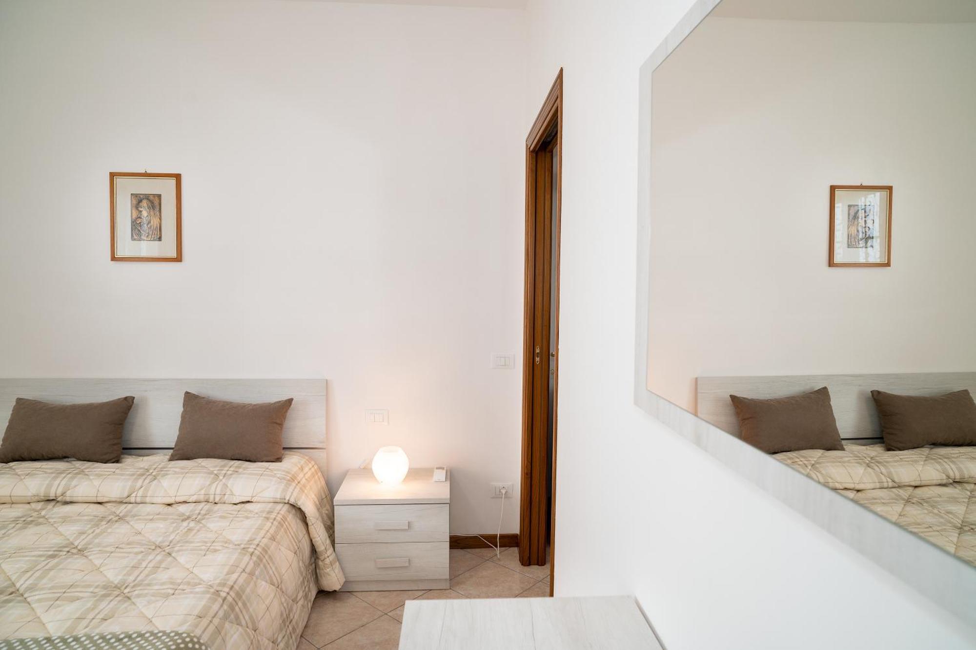 Casa Vacanze Dalla Ci Capezzano Pianore ภายนอก รูปภาพ