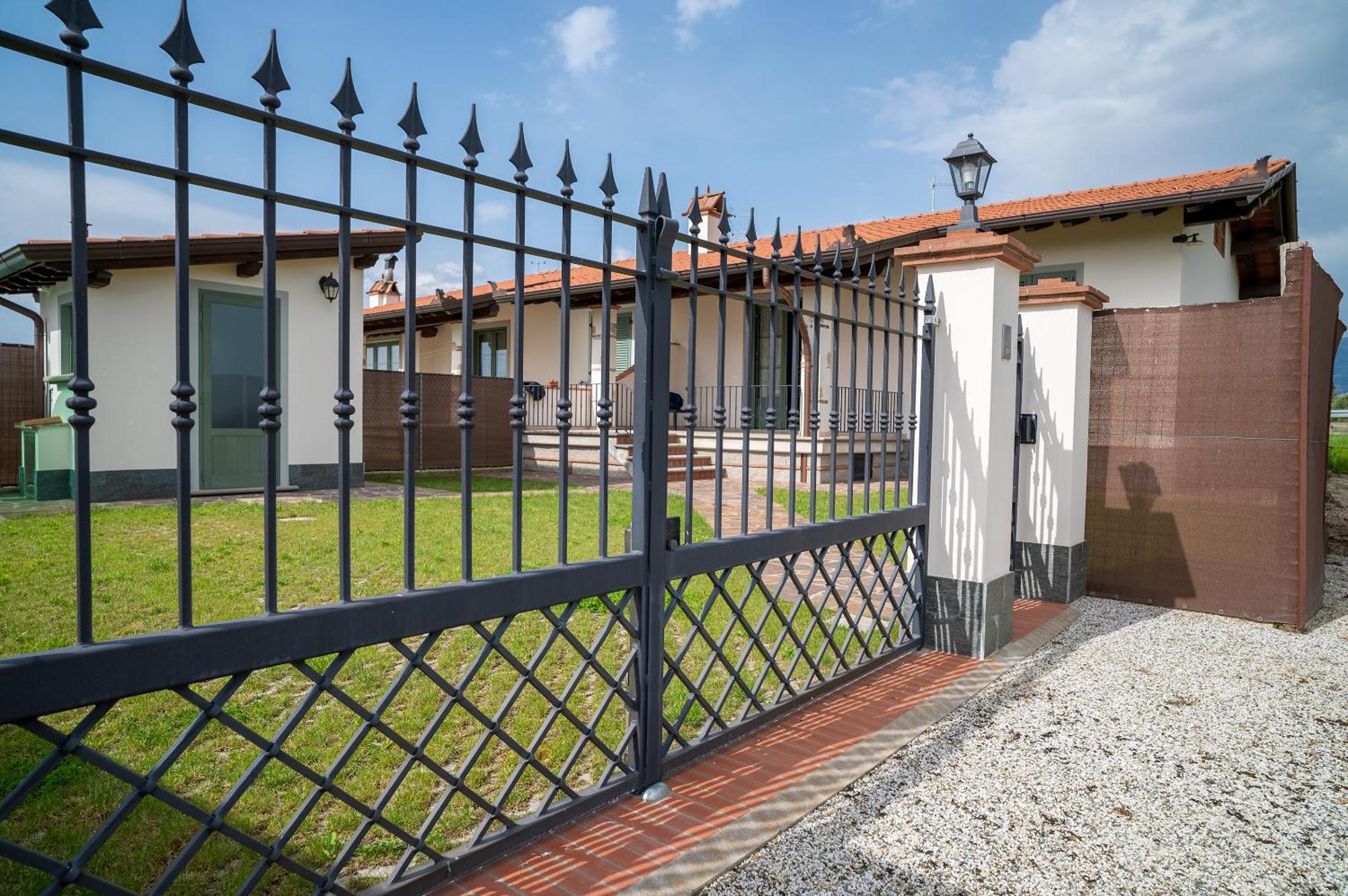 Casa Vacanze Dalla Ci Capezzano Pianore ภายนอก รูปภาพ